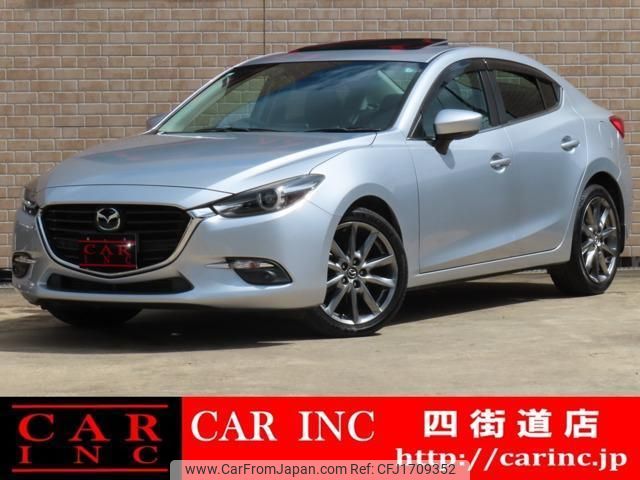 mazda axela 2016 CFJ1709352 image 1