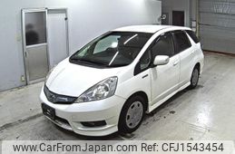 honda fit-shuttle 2013 CFJ1543454