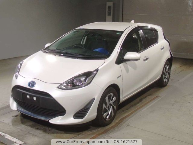 toyota aqua 2019 CFJ1621577 image 1