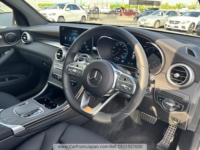 mercedes-benz glc-class 2023 CFJ1557000 image 2