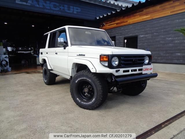 toyota landcruiser-70 1998 quick_quick_KC-HZJ77HV_HZJ77-0010133 image 1