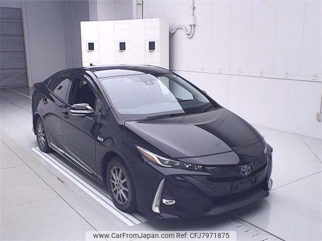 toyota prius-phv 2017 CFJ7971875 image 1