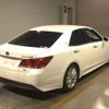 toyota crown 2013 CFJ1651596 image 2