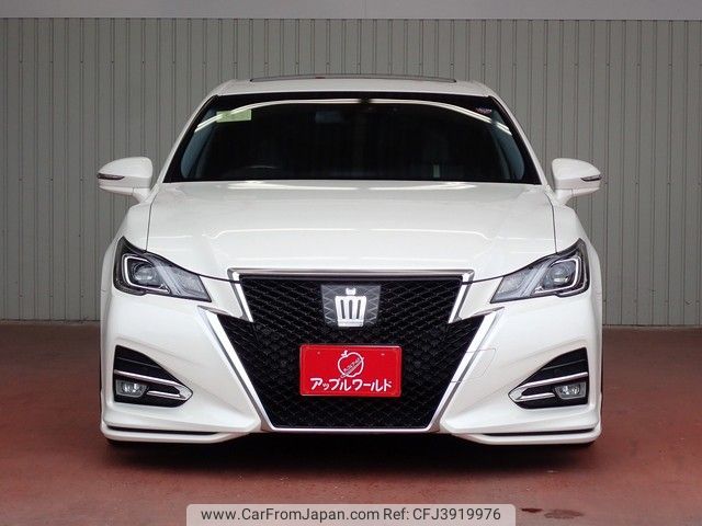 toyota crown 2017 19340612 image 2