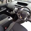 toyota prius-α 2015 CFJ1782677 image 8