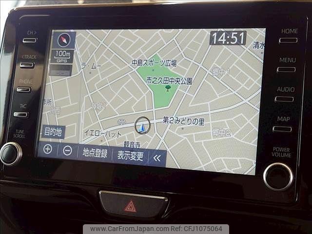 toyota yaris 2022 -TOYOTA--Yaris 5BA-MXPA10--MXPA10-2058943---TOYOTA--Yaris 5BA-MXPA10--MXPA10-2058943- image 2