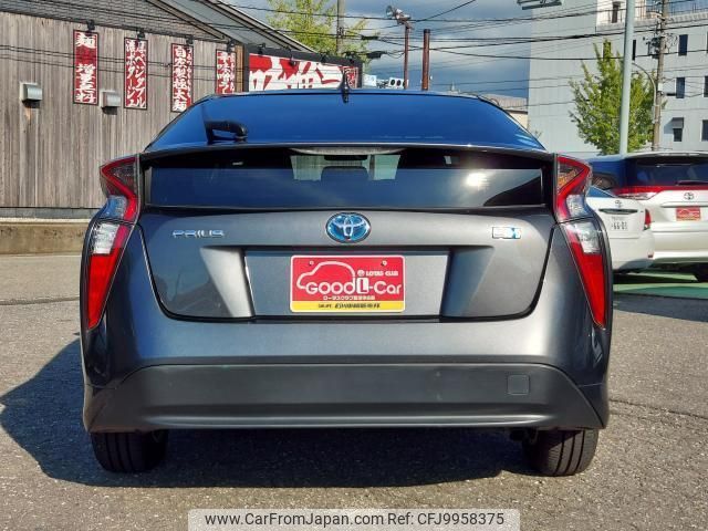 toyota prius 2017 quick_quick_DAA-ZVW50_ZVW50-6092469 image 2