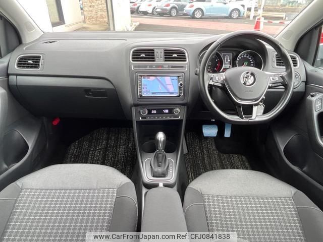 volkswagen polo 2014 quick_quick_6RCJZ_WVWZZZ6RZFU027041 image 2