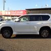 toyota land-cruiser-prado 2020 24352303 image 2