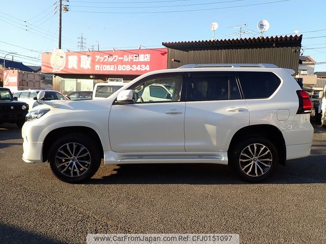 toyota land-cruiser-prado 2020 24352303 image 2