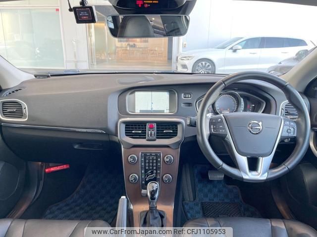 volvo v40 2017 quick_quick_MB420XC_YV1MZ402CH2127504 image 2