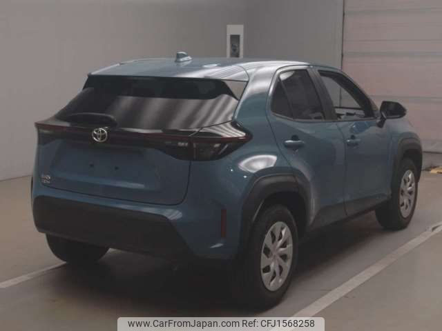 toyota yaris-cross 2022 CFJ1568258 image 2