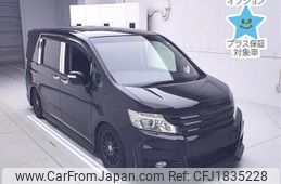 honda stepwagon 2014 CFJ1835228