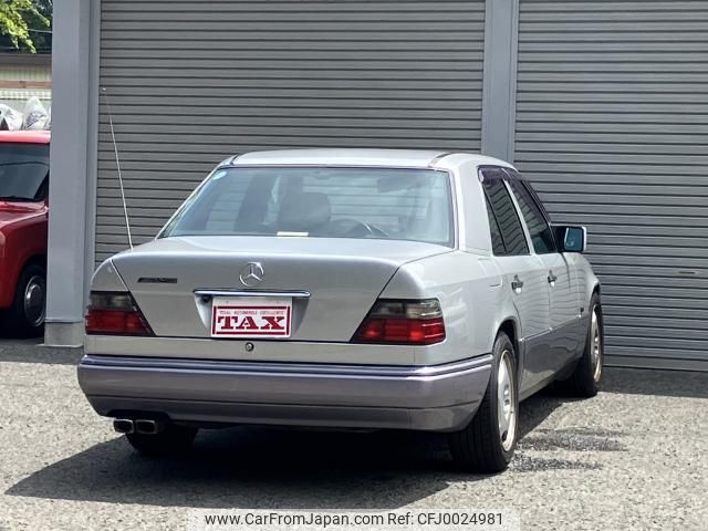 mercedes-benz e-class 1993 quick_quick_humei_WDB1240341C019045 image 2