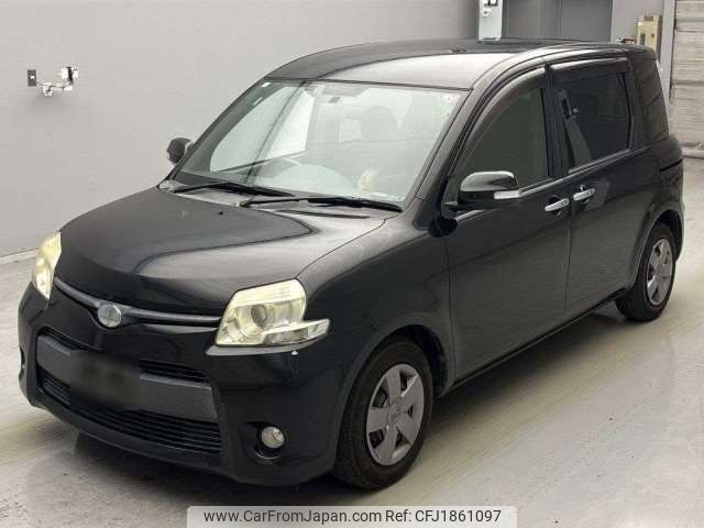 toyota sienta 2012 CFJ1861097 image 1