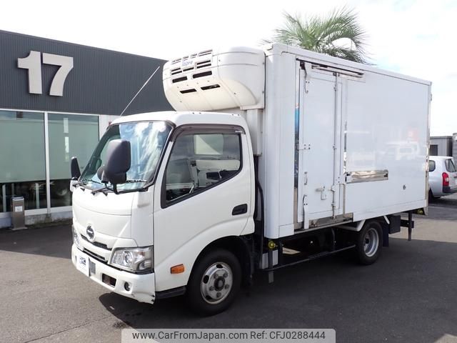 hino dutro 2019 GOO_NET_EXCHANGE_0402607A30241004W001 image 1