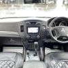 mitsubishi pajero 2011 -MITSUBISHI--Pajero DBA-V93W--V93W-0400492---MITSUBISHI--Pajero DBA-V93W--V93W-0400492- image 17