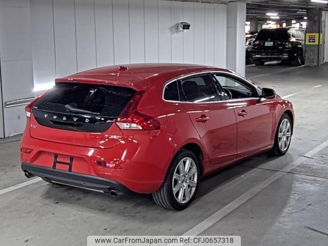 volvo v40 2017 -VOLVO--Volvo V40 YV1MV2920J2452078---VOLVO--Volvo V40 YV1MV2920J2452078- image 2