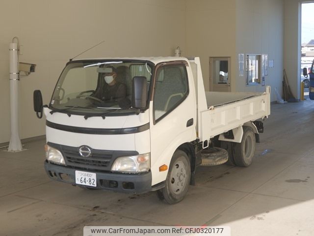 hino dutro 2011 -HINO 【つくば 400ﾀ6482】--Hino Dutoro XZU314T-1002946---HINO 【つくば 400ﾀ6482】--Hino Dutoro XZU314T-1002946- image 1