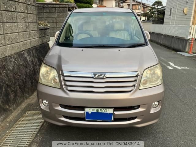 toyota noah 2002 -TOYOTA--Noah TA-AZR60G--AZR60-0038574---TOYOTA--Noah TA-AZR60G--AZR60-0038574- image 1