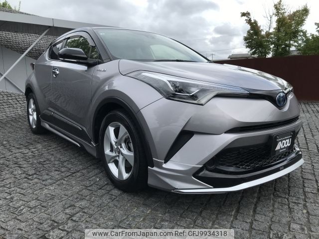 toyota c-hr 2018 -TOYOTA--C-HR DAA-ZYX10--ZYX10-2142577---TOYOTA--C-HR DAA-ZYX10--ZYX10-2142577- image 1