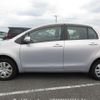 toyota vitz 2010 Y2025030382A-21 image 3