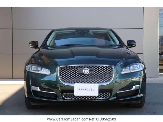 jaguar xj-series 2019 quick_quick_J128B_SAJKC1289K8W21347 image 2