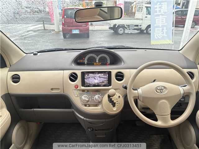 toyota sienta 2012 TE944 image 1