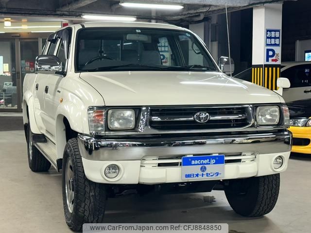toyota hilux-sports-pick-up 2000 GOO_NET_EXCHANGE_0706560A30230801W002 image 1