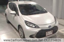 toyota aqua 2022 CFJ1714826