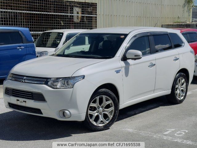 mitsubishi outlander-phev 2014 CFJ1695538 image 1