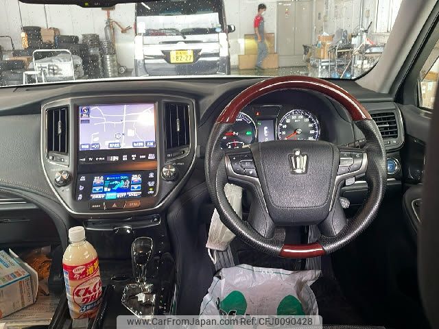 toyota crown 2013 -TOYOTA--Crown DAA-AWS210--AWS210-6021716---TOYOTA--Crown DAA-AWS210--AWS210-6021716- image 2