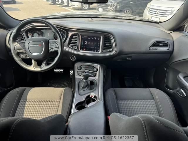 dodge challenger 2021 CFJ1622357 image 2