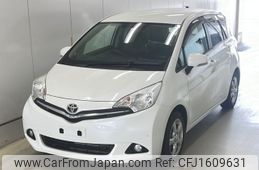 toyota ractis 2011 CFJ1609631