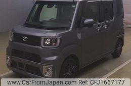 toyota pixis-mega 2017 CFJ1667177
