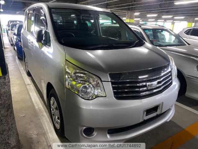 toyota noah 2010 CFJ1744892 image 2