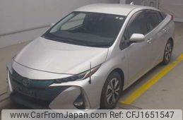 toyota prius-phv 2018 CFJ1651547