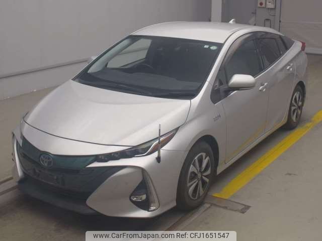 toyota prius-phv 2018 CFJ1651547 image 1