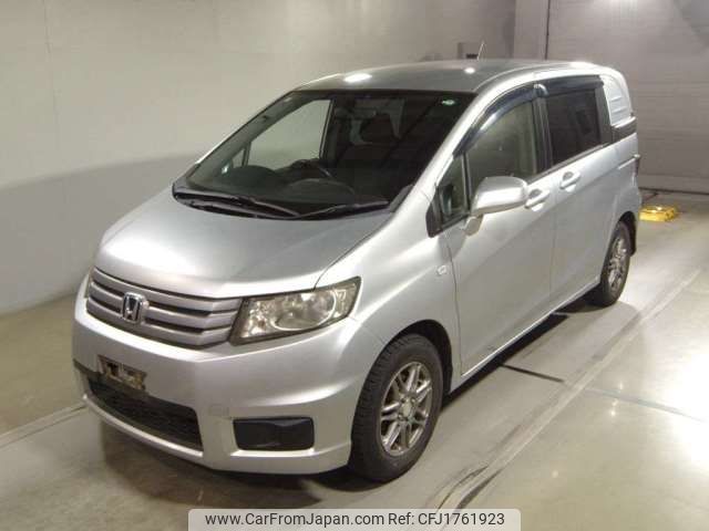 honda freed-spike 2010 CFJ1761923 image 1