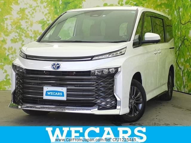toyota voxy 2022 quick_quick_6AA-ZWR95W_ZWR95-0003606 image 1