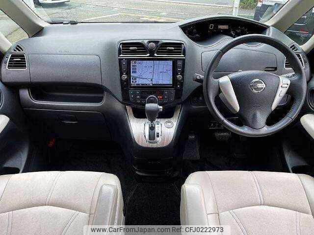 nissan serena 2014 504928-924363 image 1