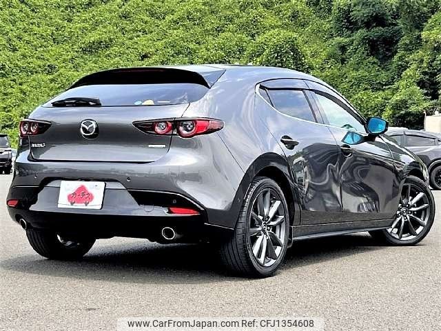 mazda mazda3 2019 CFJ1354608 image 2