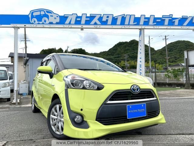 toyota sienta 2015 CFJ1629960 image 1