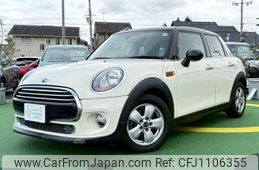 mini mini-others 2015 quick_quick_DBA-XS15_WMWXS520802B40644