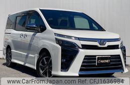 toyota voxy 2018 CFJ1636984