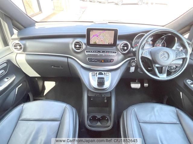 mercedes-benz v-class 2017 CFJ1852645 image 2