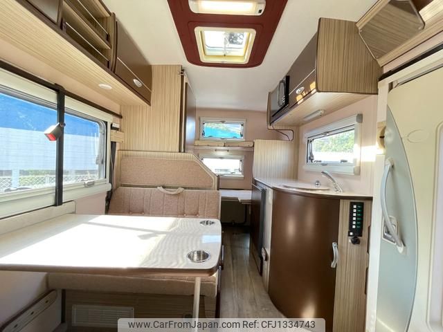 toyota hiace-van 2015 GOO_JP_700040407230250625001 image 2