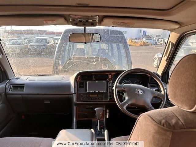 2001 Toyota Hiace Wagon KZH100G - Car Price $8,897