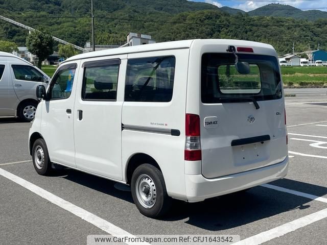 toyota townace-van 2013 CFJ1643542 image 2