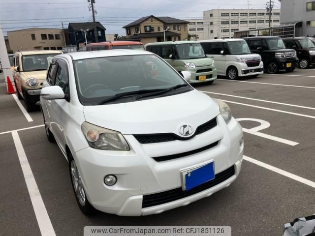 toyota ist 2010 CFJ1851126 image 1